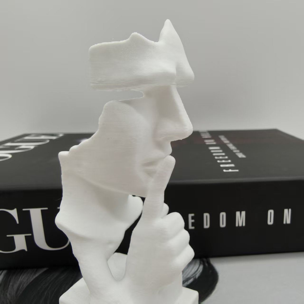 Office High Tech - Thinker Statue, Silence Is Golden Abstract